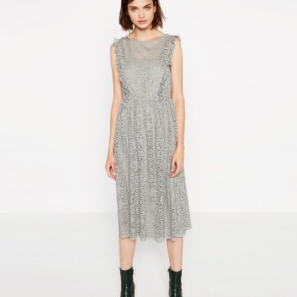 New with tag ZARA LACE DRESS	XS